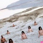 200 people stood naked by the Dead Sea TFR