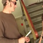 Deutsche Nachbarin fickt den Nachbarn und schluckt sperma