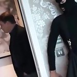 The thief takes the opportunity to fuck the attractive ma...
