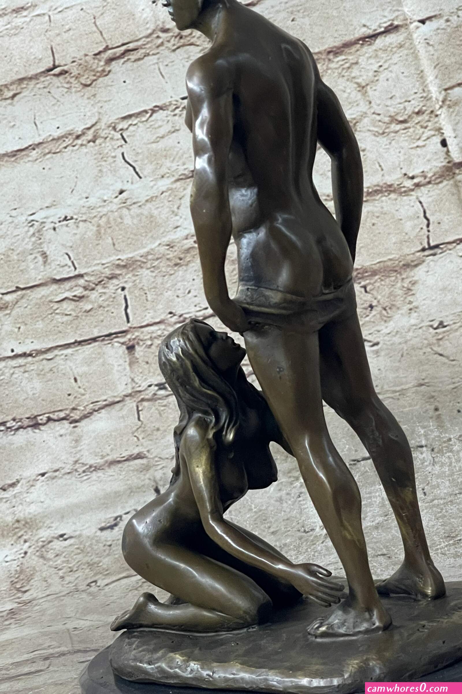 Nude figure